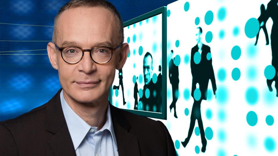 Christoph Süß führt immer donnerstags, 20.15 Uhr, im BR-Fernsehen durch das Magazin "Quer". (Bild: BR/Markus Konvalin/Montage: Lena Glatz)