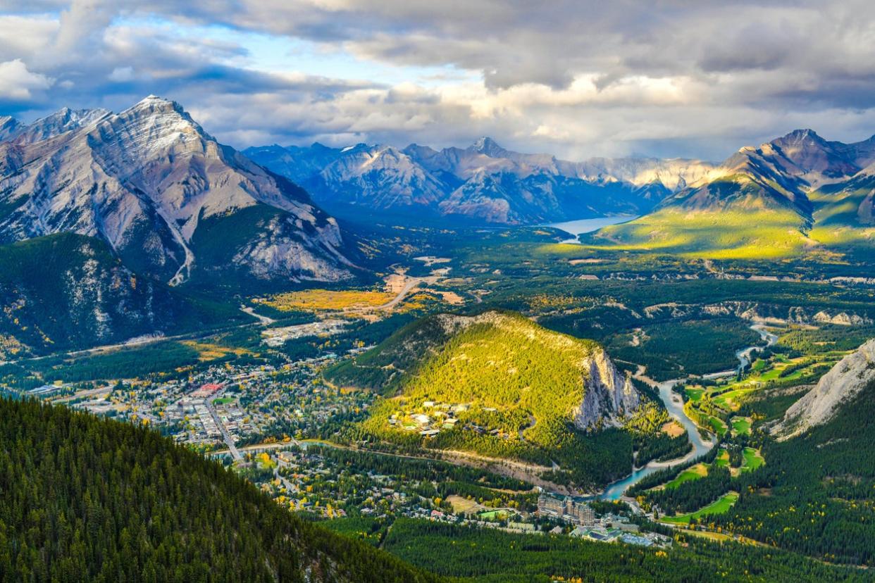 Man was caught sight-seeing at Sulphur Mountain: Getty Images/iStockphoto