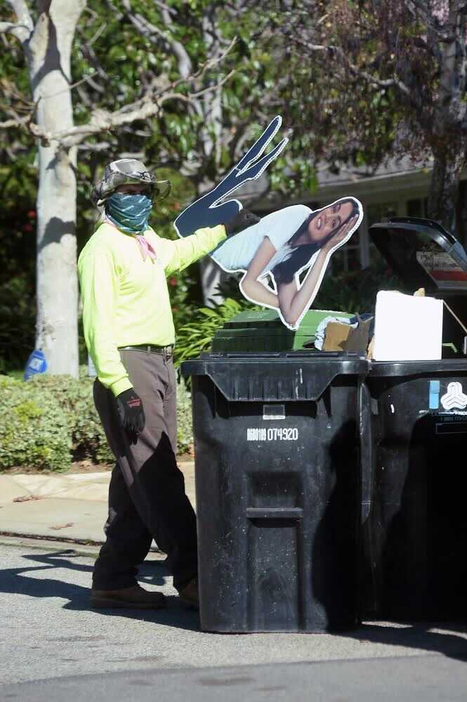 Ana de Armas's cardboard cutout is thrown out of ex Ben Affleck's home. (Photo: Image Direct)