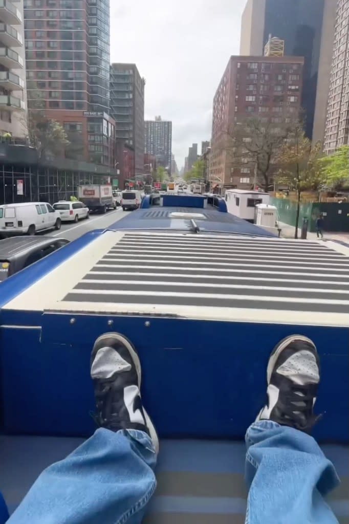 MTA bus operators think the rogue riders are getting on buses’ roofs when they stop at the end of their route or at traffic lights. Instagram @_thisisnyc_