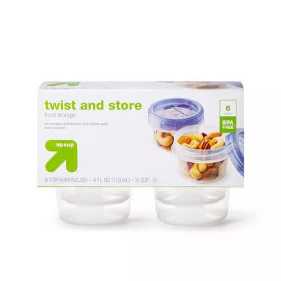 These 1/2-cup containers with twistable lids