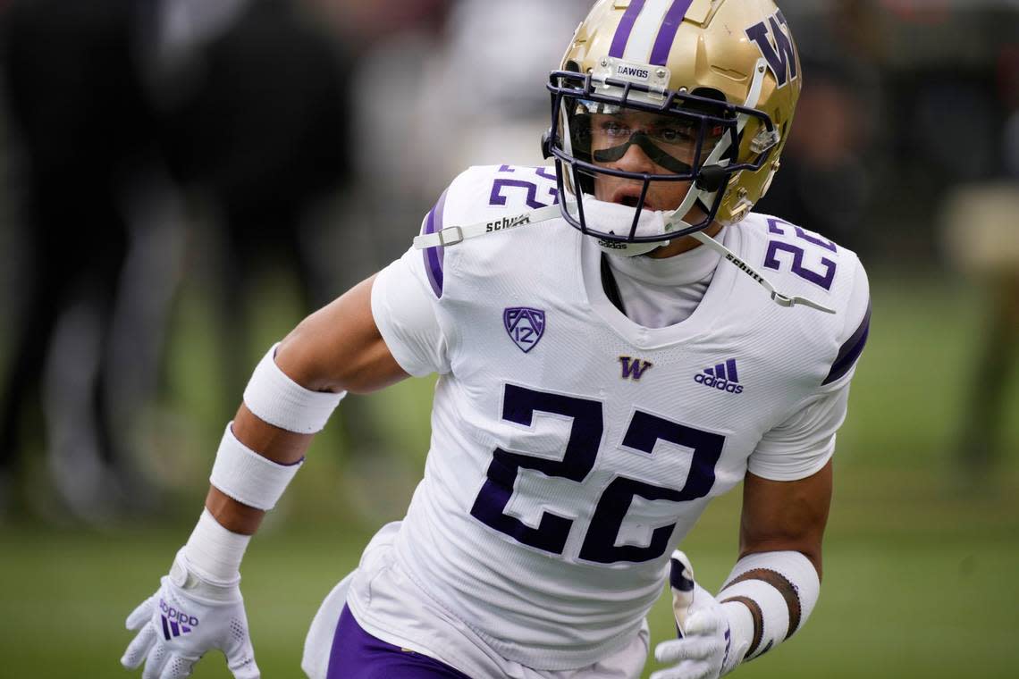 Washington defensive back Trent McDuffie (22) in the first half of an NCAA college football game Saturday, Nov. 20, 2021, in Boulder, Colo. (AP Photo/David Zalubowski)