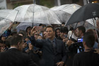 <p>Y ya que hablamos de los actores de la película, tenemos que aplaudir a Chris Pratt por mojarse literalmente con sus fans. (Foto: AP). </p>