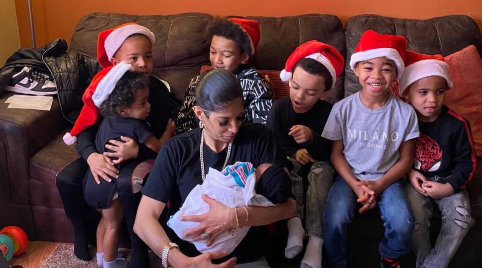 Antwane Wells’ seven nephews and mom Rachelle Berry on Dec. 25, 2022.