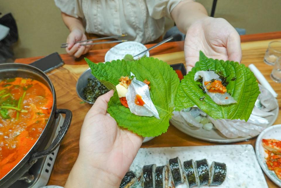 芝麻葉夾生魚片