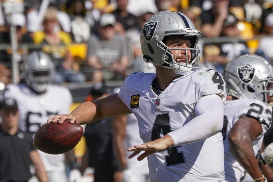 Las Vegas Raiders quarterback Derek Carr plays against the Pittsburgh Steelers.