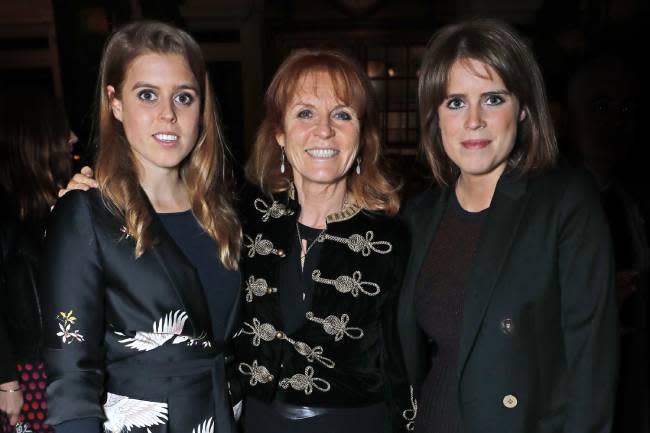 sarah-ferguson-eugenie-beatrice