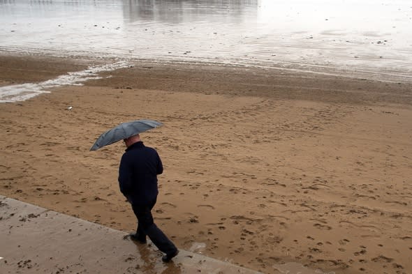 Uk weather: June to start with two weeks of rain