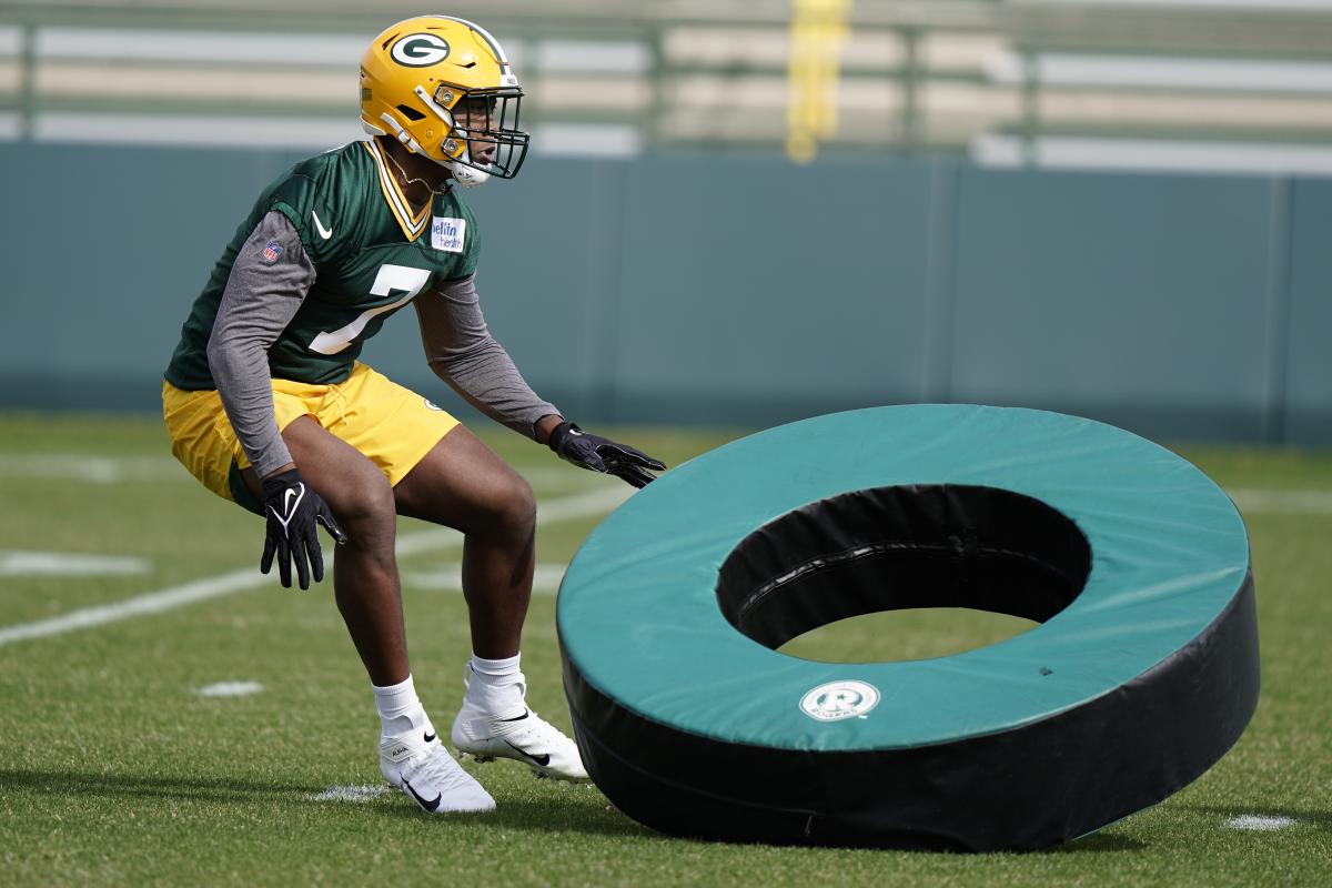 Packers signing DT Devonte Wyatt, first 2022 first-rounder to sign rookie  contract, followed by teammate LB Quay Walker