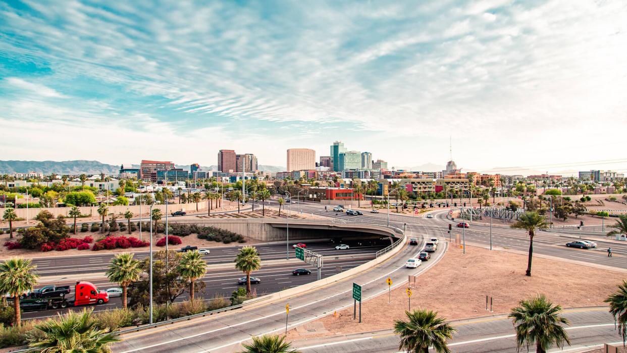 Phoenix arizona skyline