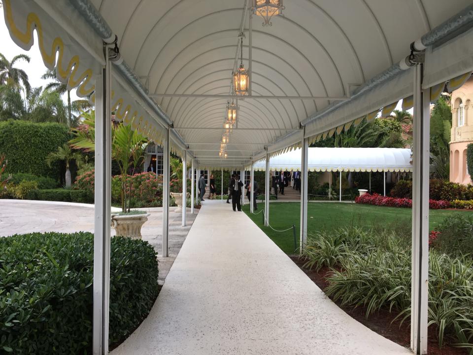 Melania Trump walking the grounds of Mar-a-Lago during the Palm Beach Republican Party's Lincoln Day dinner on March 24, 2017.