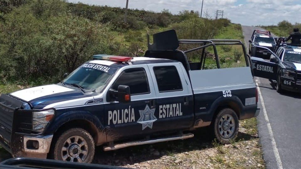 Hallan dos cuerpos colgados en puente de Ciudad Cuauhtémoc, Zacatecas