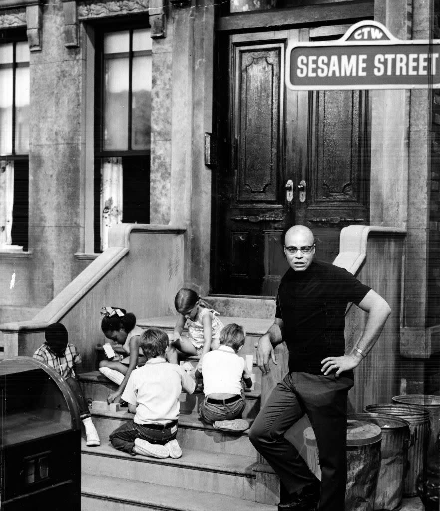 Cultural incubator: James Earl Jones on <em>Sesame Street</em>, 1970. (Credit: Afro American Newspapers/Gado via Getty Images)