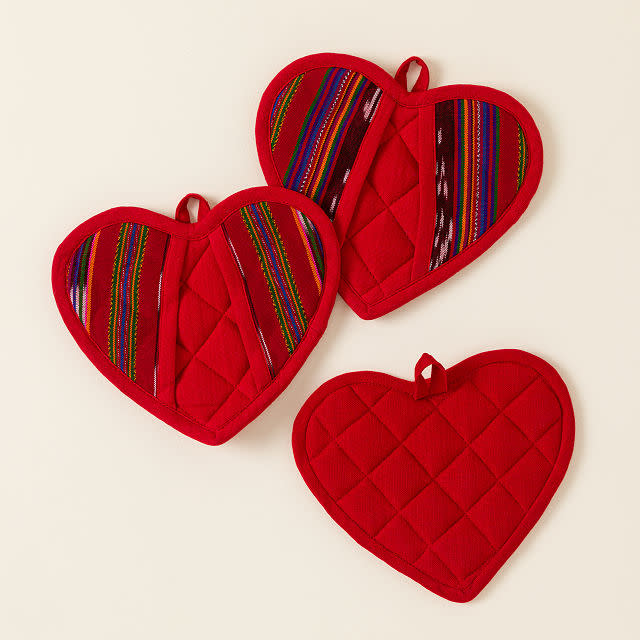 <p><a href="https://go.redirectingat.com?id=74968X1596630&url=https%3A%2F%2Fwww.uncommongoods.com%2Fproduct%2Fhandwoven-heart-pot-holder&sref=https%3A%2F%2Fwww.housebeautiful.com%2Fshopping%2Fg39357575%2Fbest-mothers-day-gifts%2F" rel="nofollow noopener" target="_blank" data-ylk="slk:Shop Now;elm:context_link;itc:0;sec:content-canvas" class="link ">Shop Now</a></p><p>Handwoven Heart Pot Holder</p><p>uncommongoods.com</p><p>$17.00</p>