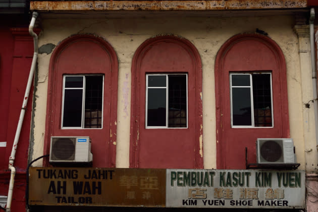 Tailors and shoemakers are dotted along Jalan Sultan, traditional craftsmen, working in an era of mass production.