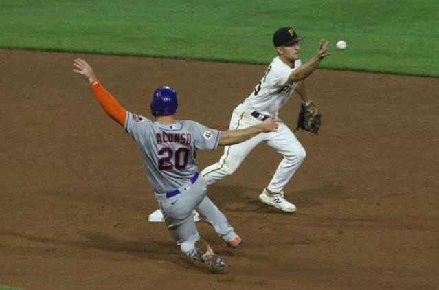 Mitch Haniger, Logan Webb pace Giants past Brewers 3-1 - The San