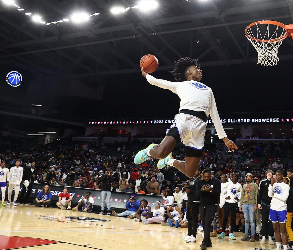 Taft's Rayvon Griffin during the Dunk Contest at the inaugural CPS All-Star Showcase at Fifth Third Arena.
