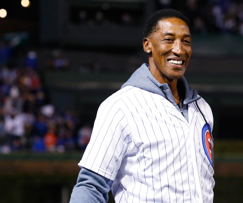 Former NBA player Scottie Pippen arrives on the field before Game 6 of the National League baseball championship series between the Chicago Cubs and the Los Angeles Dodgers, Saturday, Oct. 22, 2016, in Chicago. (AP)