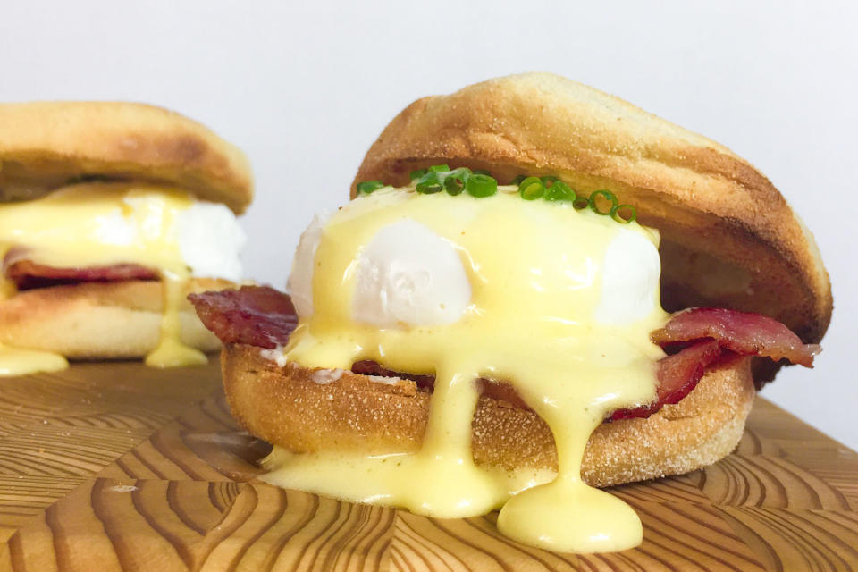 Eggs Benedict with Shortcut Hollandaise