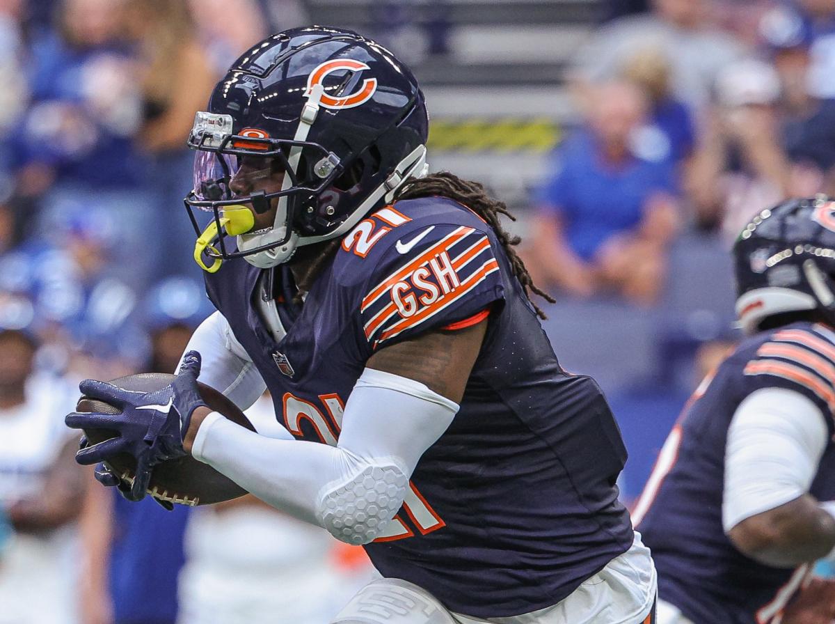 Chicago Bears RB Depth Chart: Will D'Onta Foreman or Khalil Herbert Start?