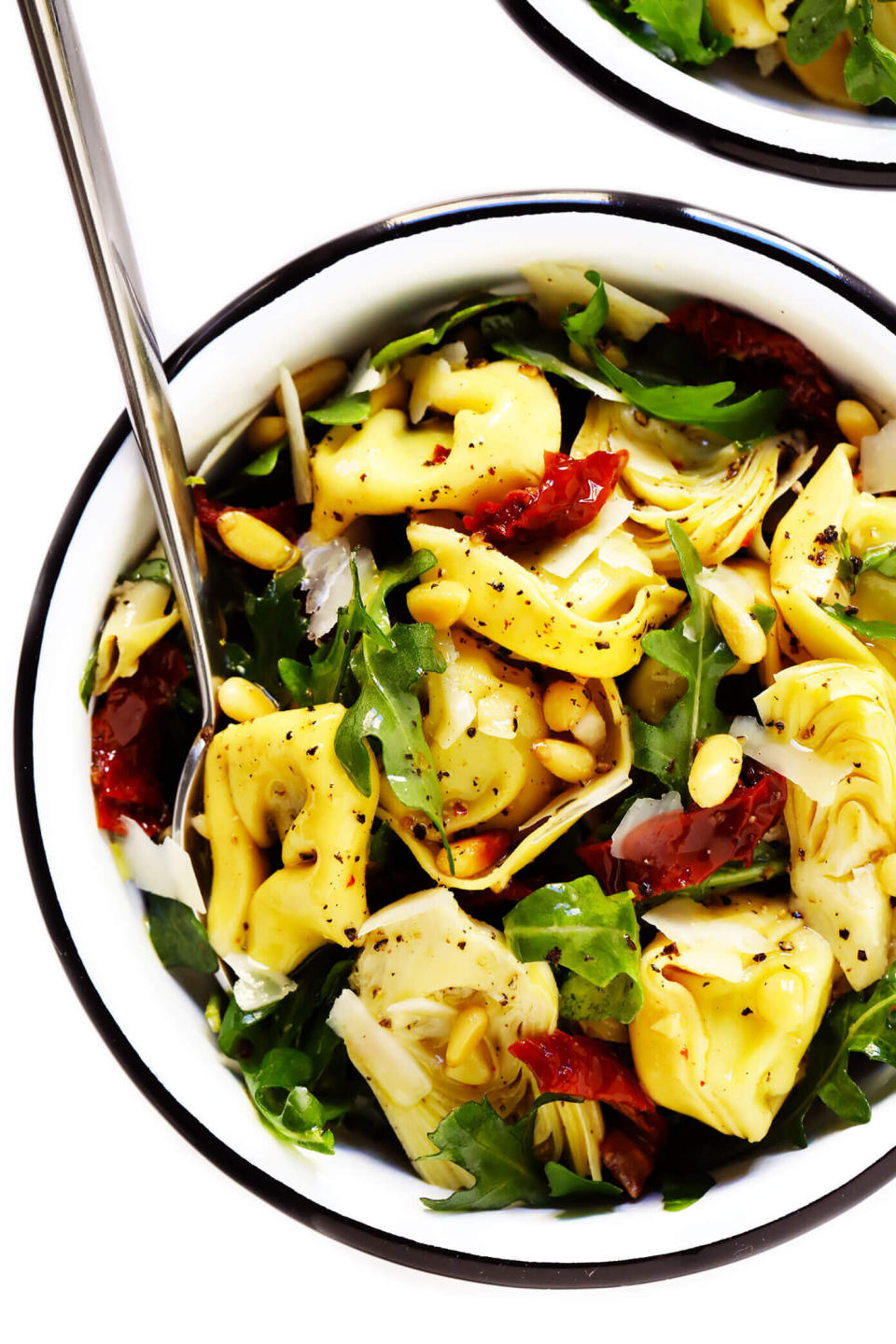 <strong><a href="https://www.gimmesomeoven.com/tortellini-pasta-salad-with-sun-dried-tomatoes-and-artichokes/" target="_blank" rel="noopener noreferrer">Get the&nbsp;Tortellini Pasta Salad With Sun-Dried Tomatoes and Artichokes recipe from Gimme Some Oven</a></strong>