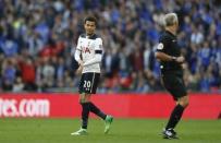 Britain Soccer Football - Tottenham Hotspur v Chelsea - FA Cup Semi Final - Wembley Stadium - 22/4/17 Tottenham's Dele Alli gestures to referee Martin Atkinson Action Images via Reuters / Carl Recine Livepic