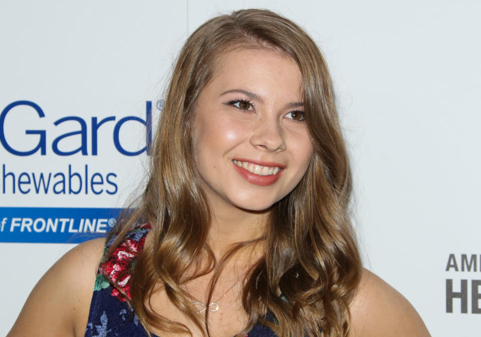 Bindi Irwin’s Daughter Grace Is ‘Best Friends’ With Her Doggy & the Picture Is Too Cute To Miss