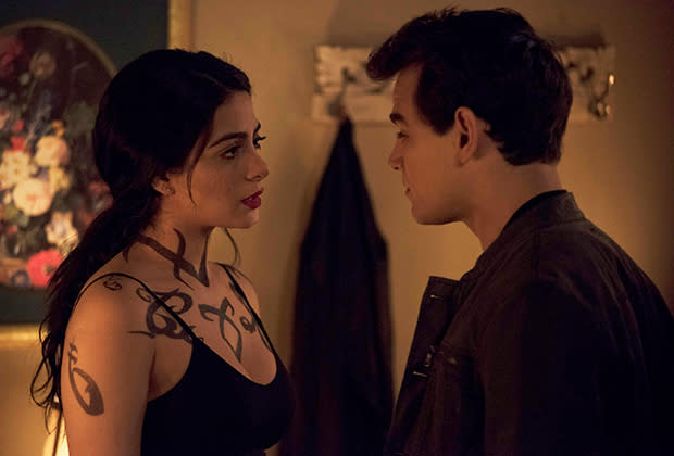 Izzy c'mon. Camille forcibly kissed Magnus. Magnus had no say in the  matter.