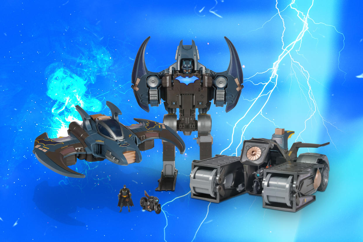 Spin Master's Gotham Guardian Playset gives you three ways to ride shotgun with Batman. (Illustration: Yahoo News; photos courtesy of Spin Master)