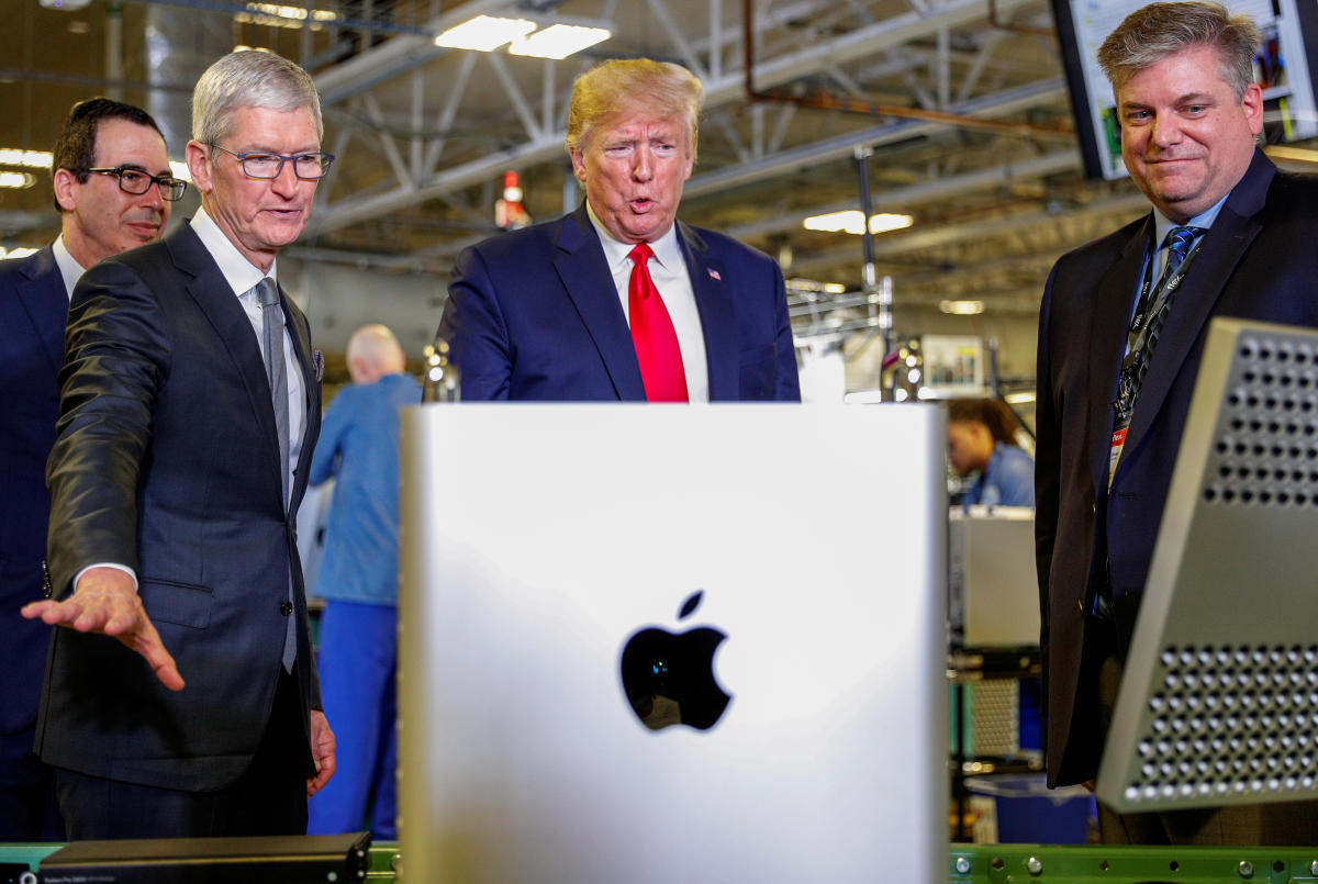 How the Trump administration favors Apple