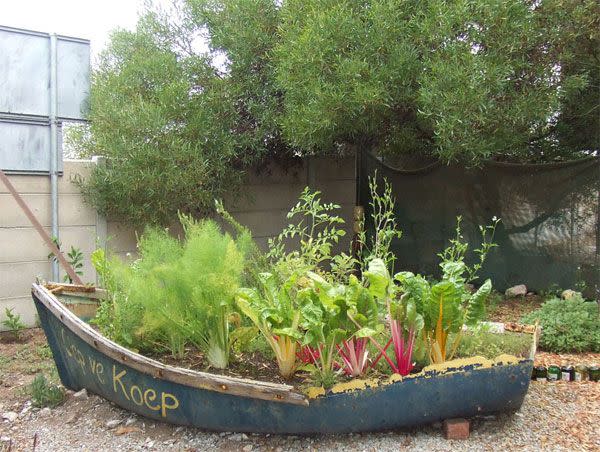 raised bed ideas boat planter
