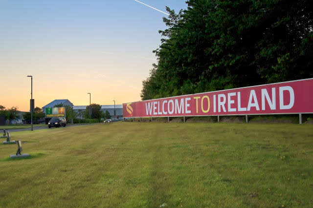 Flight diverts to Ireland airport so passengers can use toilet