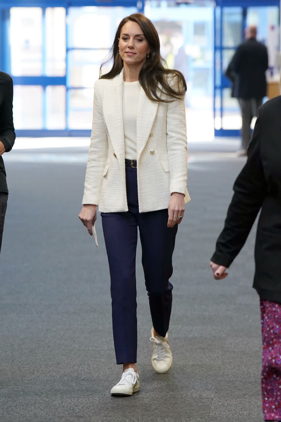 derby, england february 08 catherine, princess of wales, visits landau forte college derby with captain preet chandi mbe to celebrate the army officers return from her solo expedition across antarctica, on february 8, 2023 in derby, england captain preet chandi successfully completed the furthest unsupported solo polar expedition in history in antarctica photo by arthur edwards wpa poolgetty images