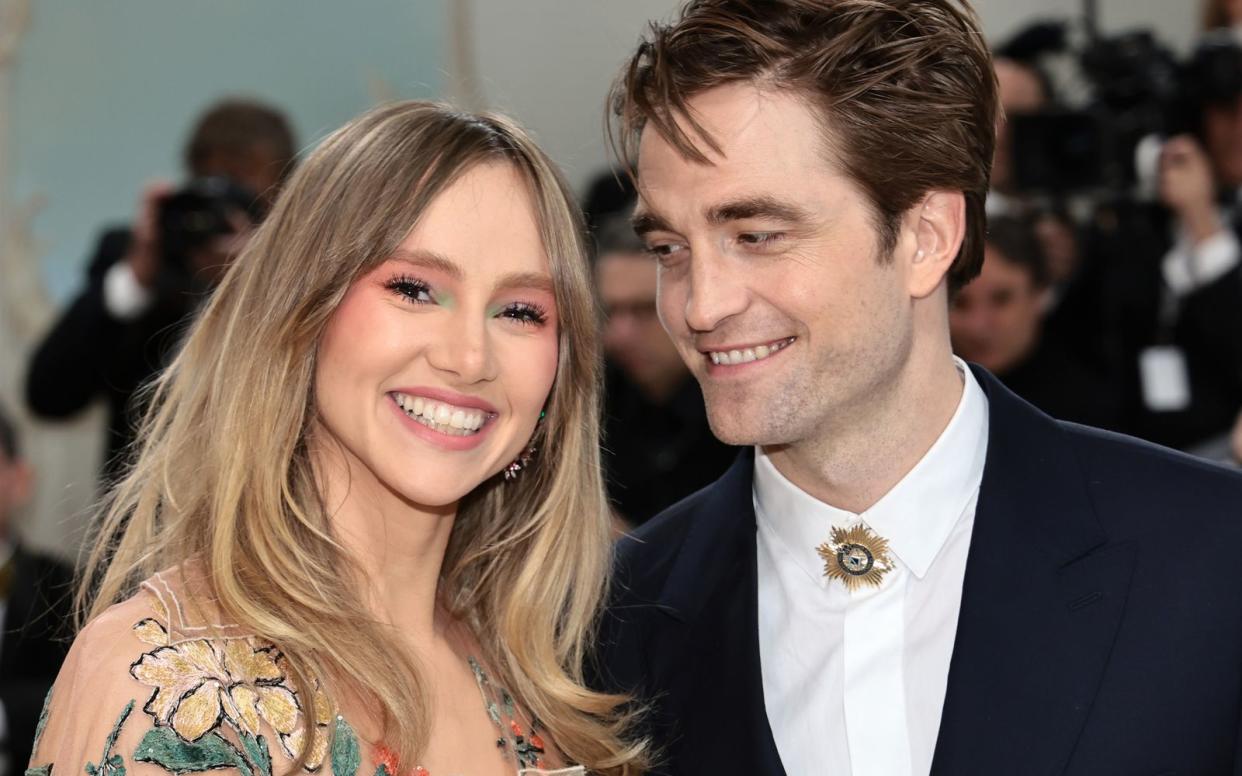 Suki Waterhouse und Robert Pattinson werden bald Eltern. (Bild: 2023 Getty Images/Jamie McCarthy)