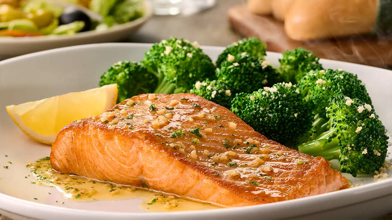 herb crusted salmon with broccoli