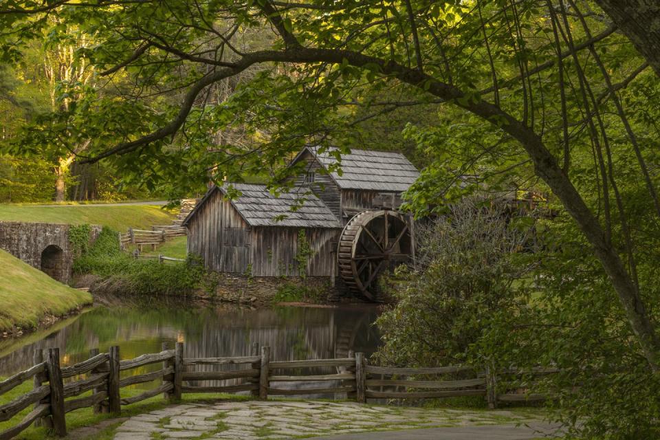 Virginia: Mabry Mill