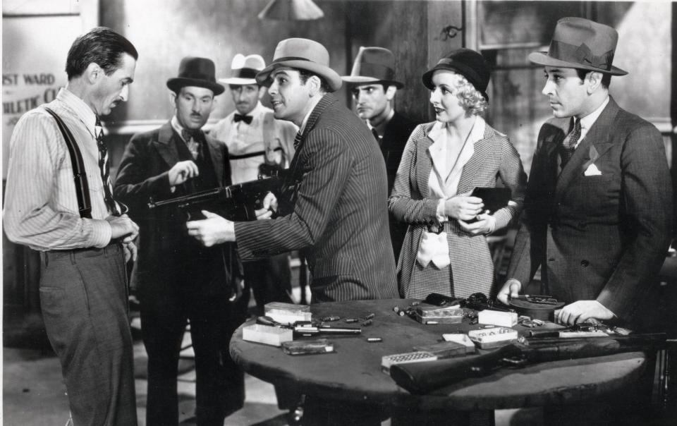 George Raft (far right) in Scarface (1932) - Photo 12 / Alamy Stock Photo