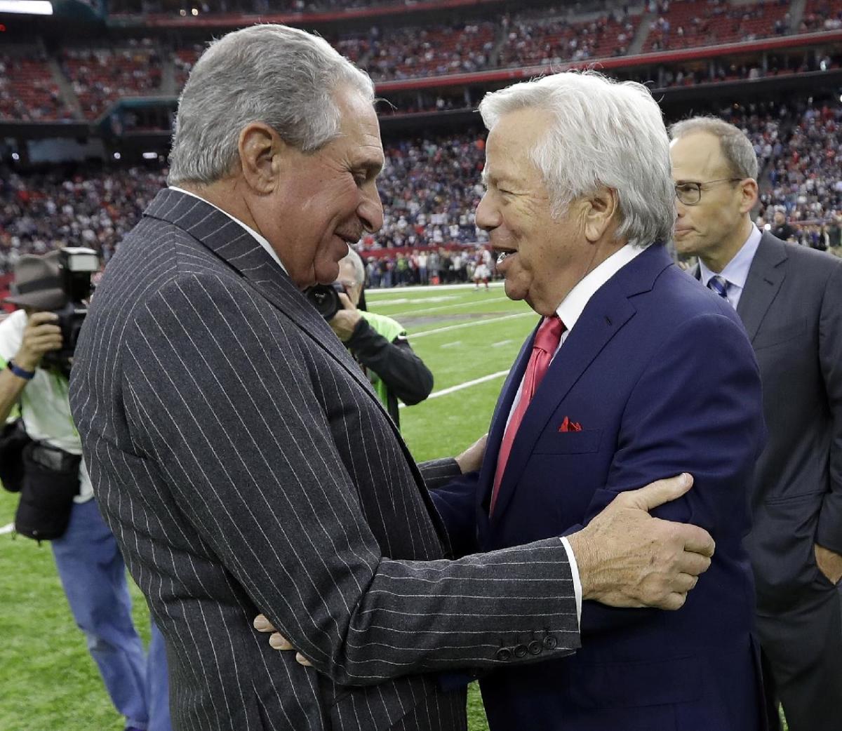 Falcons' Arthur Blank buys third franchise in Tiger Woods' new golf league