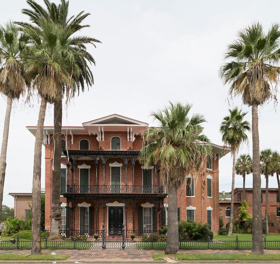 8) Historic Galveston Ghost Tour in Galveston, Texas