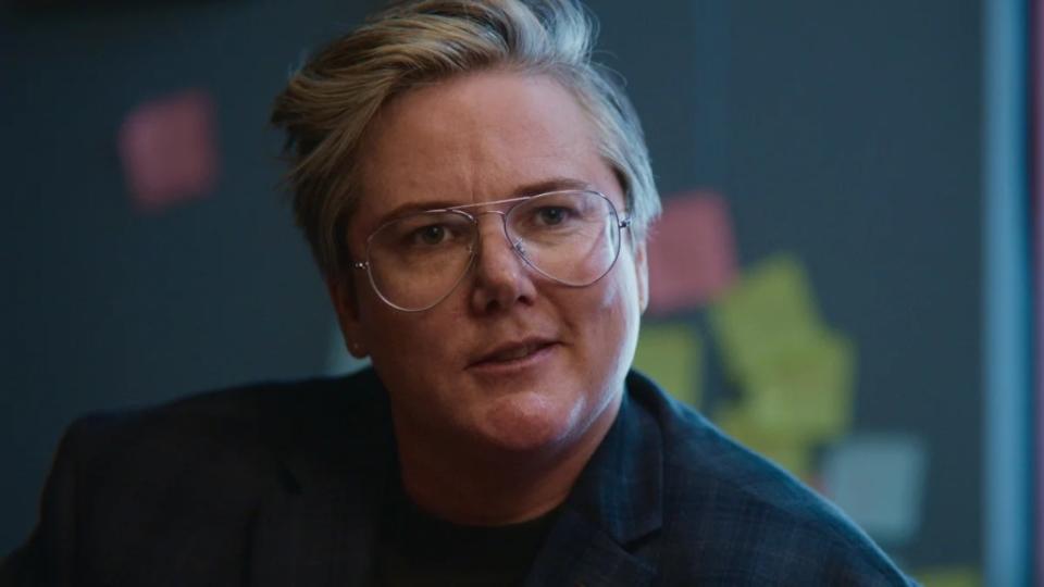 Hannah Gadsby in Season 4 of “Sex Education” (Netflix)