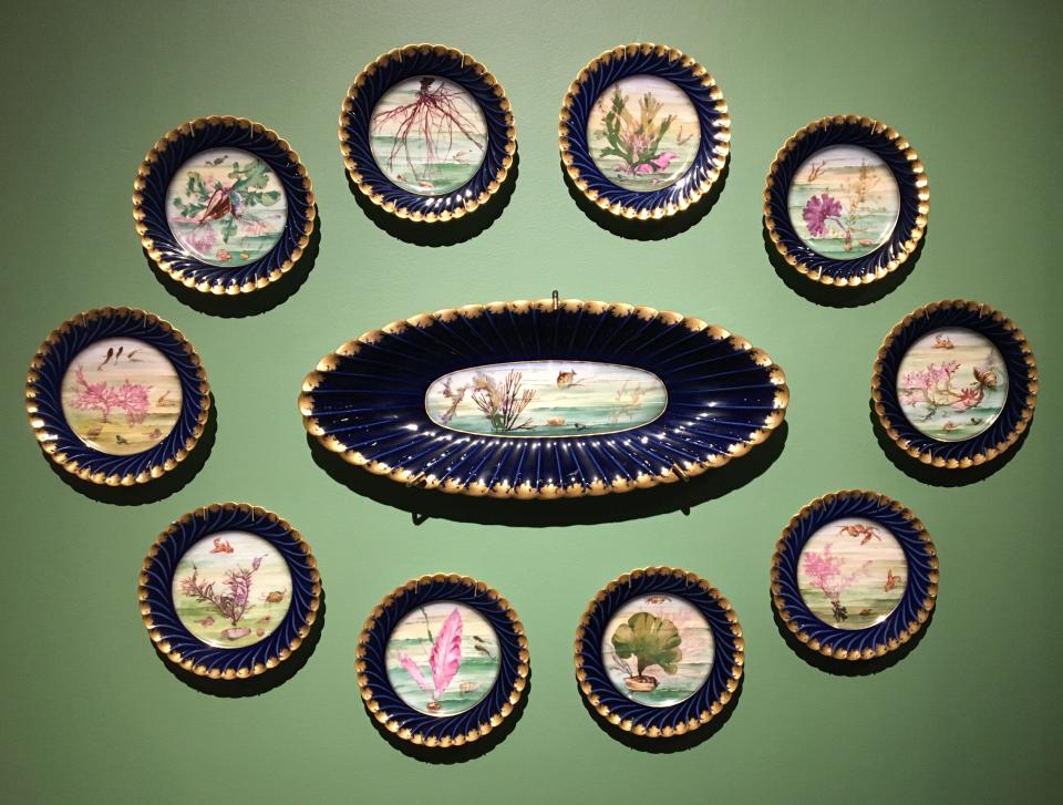 Fish Plates & Fish Platter produced by Limoges, Haviland and Company.