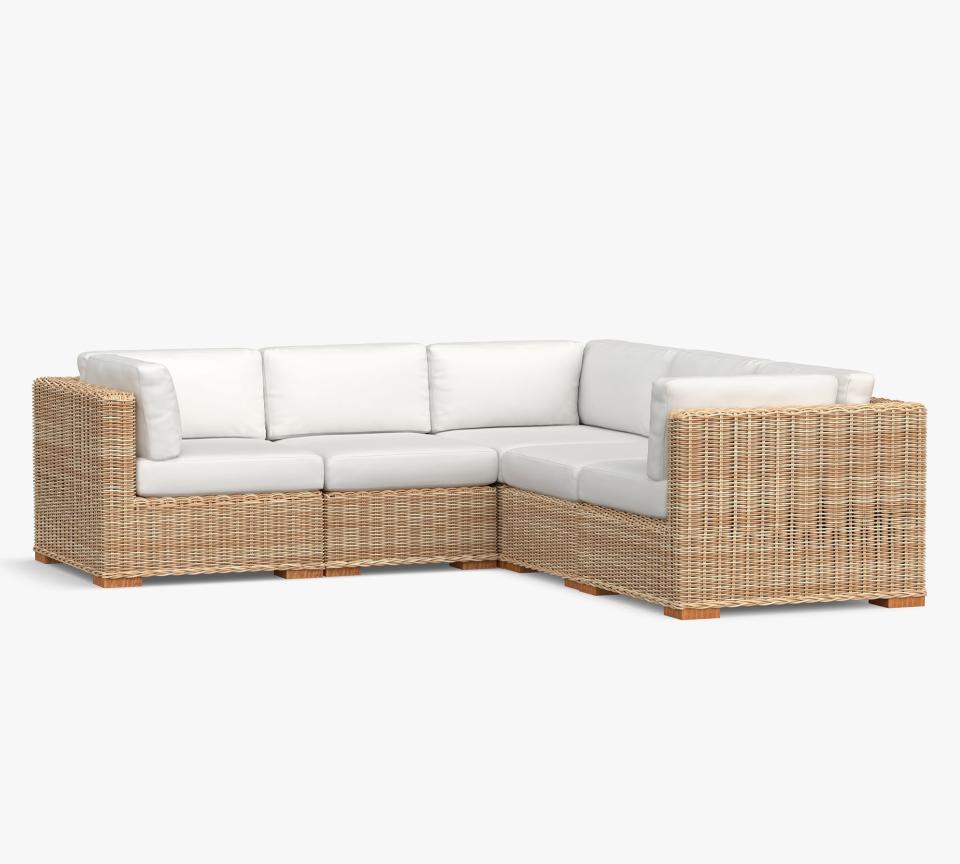 <p><a href="https://go.redirectingat.com?id=74968X1596630&url=https%3A%2F%2Fwww.potterybarn.com%2Fproducts%2Fhuntington-all-weather-wicker-square-arm-sectional-set%2F&sref=https%3A%2F%2Fwww.elledecor.com%2Fshopping%2Ffurniture%2Fg60622386%2Fbest-outdoor-sectionals%2F" rel="nofollow noopener" target="_blank" data-ylk="slk:Shop Now;elm:context_link;itc:0;sec:content-canvas" class="link ">Shop Now</a></p><p>5-Piece Square Arm Outdoor Sectional</p><p>Pottery Barn</p><p>$4876.00</p><span class="copyright">Pottery Barn</span>