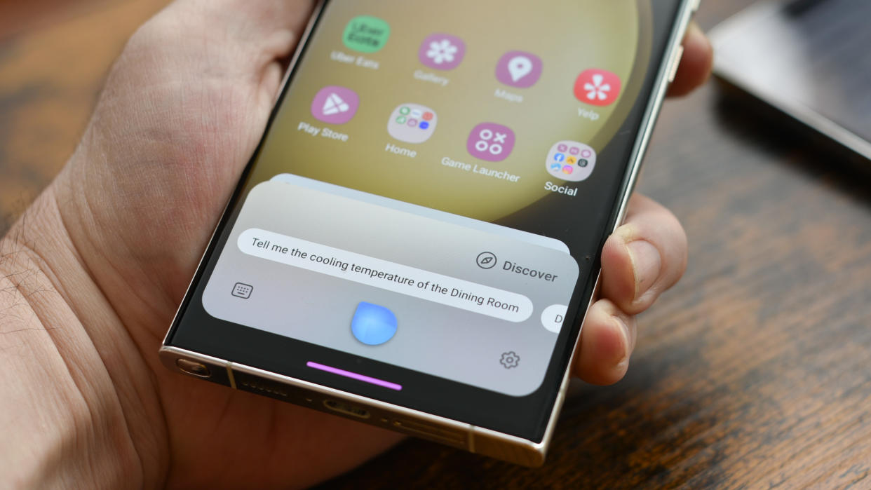  Bixby custom voice feature alongside Apple's personal voice on iOS 17. 
