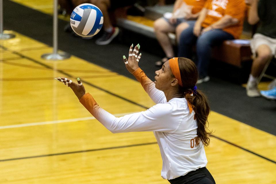 Texas middle blocker Asjia O'Neal credits Duke's Rachel Richardson for continuing to play through last week's racially charged match with BYU. "You're just trying to have fun and play volleyball, so the fact that people are so filled with that much hatred and bigotry is really upsetting and disappointing," O'Neal said.