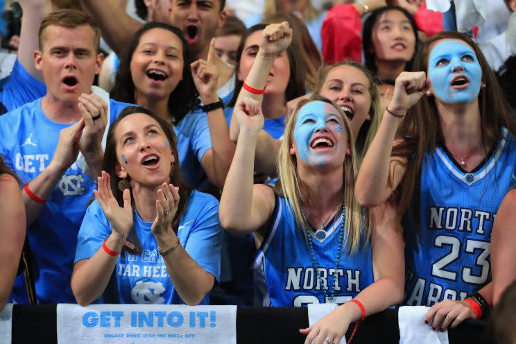 North Carolina fans cheer during the Tar Heels' national title game against Gonzaga. (Getty)