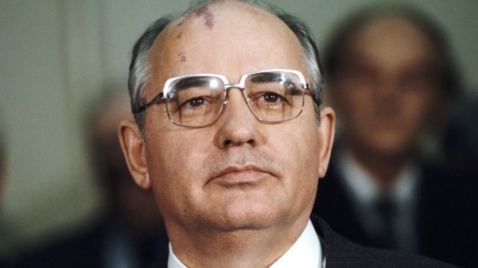 Mijaíl Gorbachov