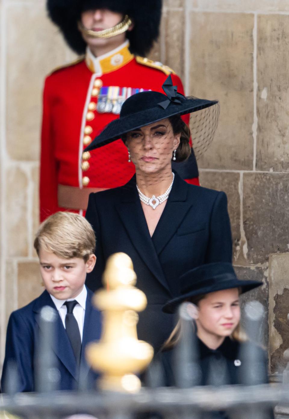 Meghan Markle Was Seen Tearing Up During Queen Elizabeth's Funeral