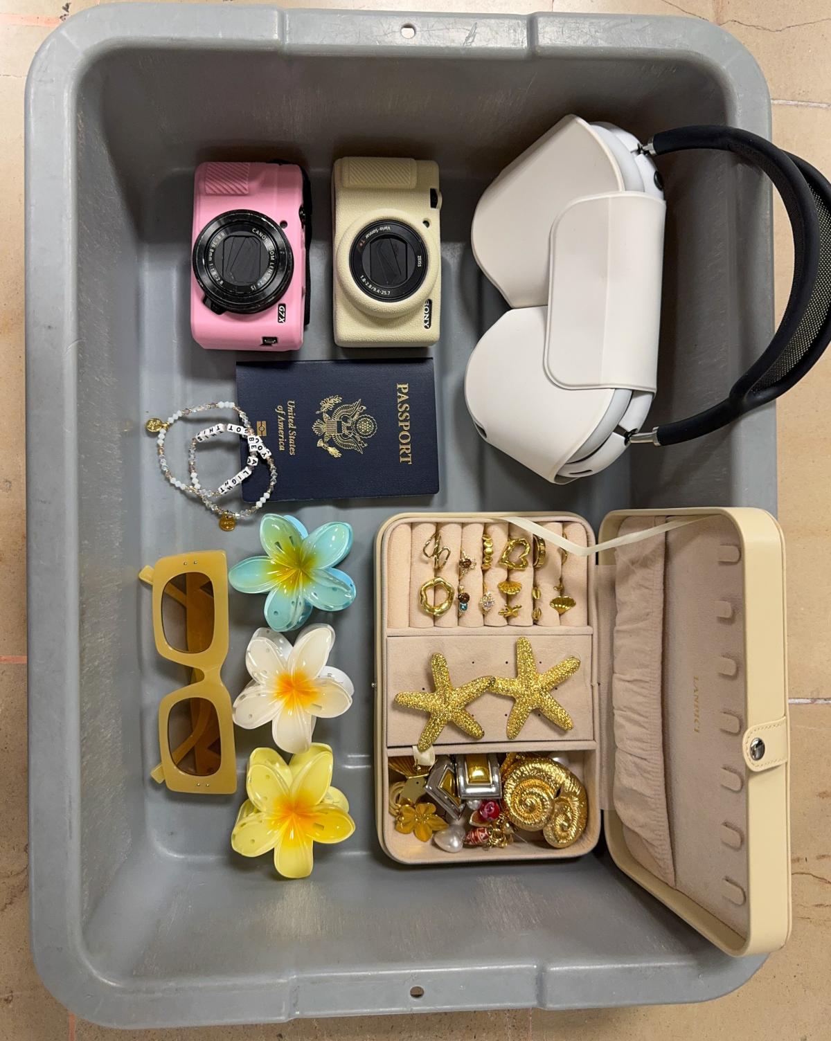 Why the trend of viral flatlay photos at airports shouldn’t worry travelers in TSA lines