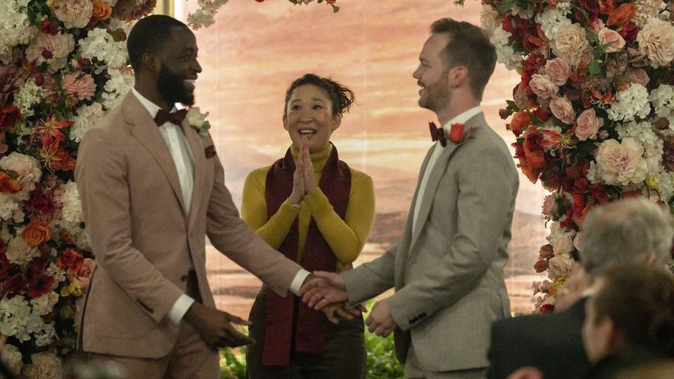 Eve officiating a wedding in "Killing Eve"