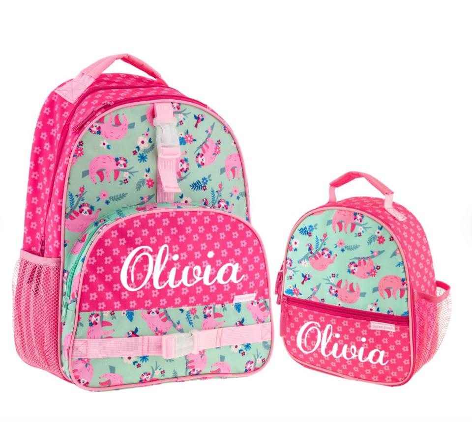 Find this <a href="https://fave.co/2BzM50q" target="_blank" rel="noopener noreferrer">Oliver and Olivia Kids personalized sloth backpack and lunchbox set</a> for $20 on <a href="https://fave.co/2BzM50q" target="_blank" rel="noopener noreferrer">Etsy</a>.